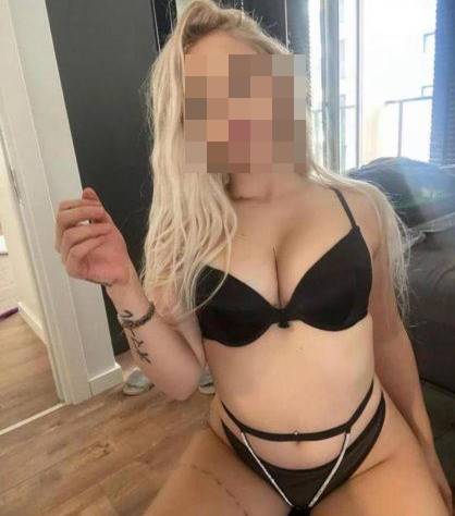 Bakırköy Escort Bayan Sena İle Yalnızlığınıza Son Verin